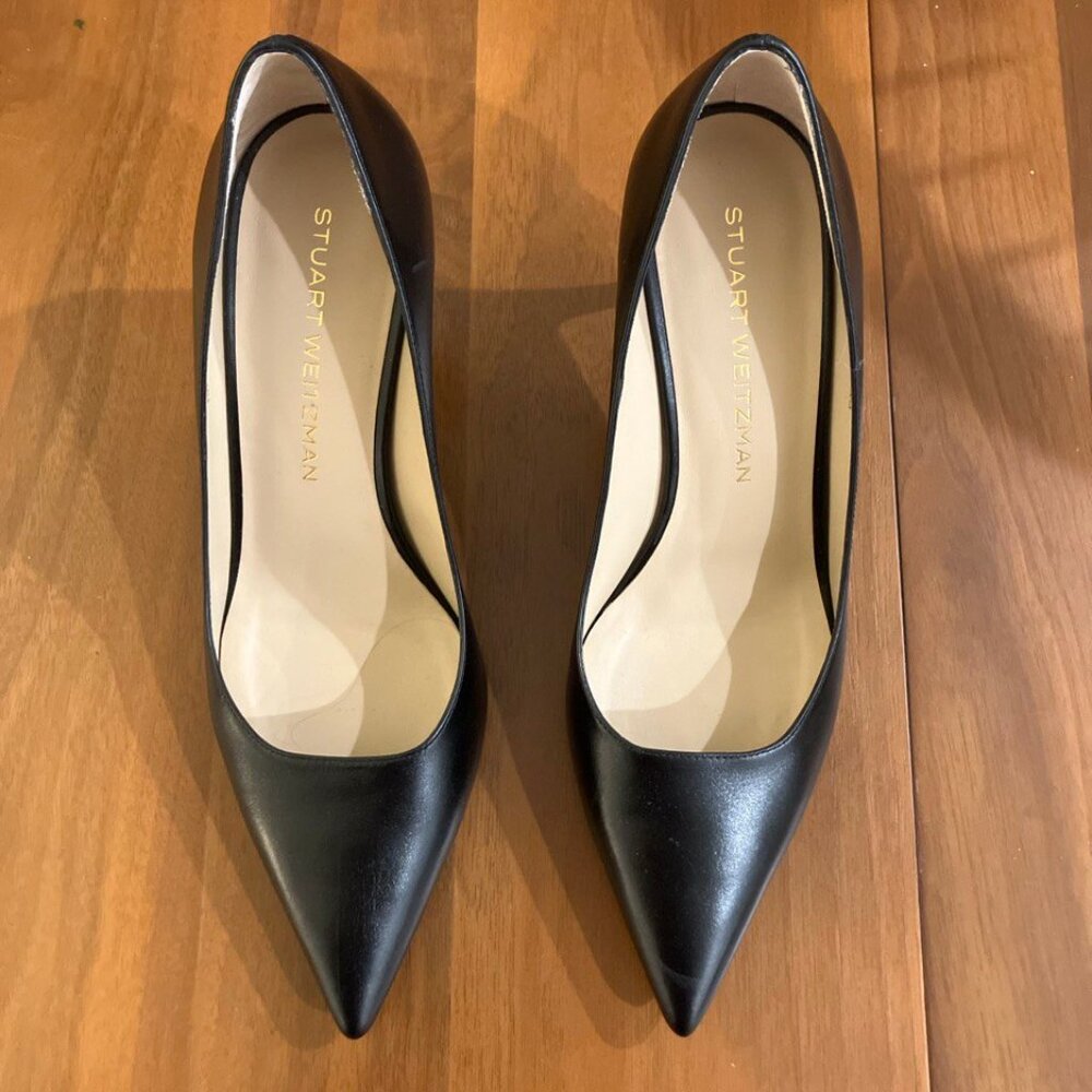 NWOT Stuart Wiseman pumps / heels black leather size 9